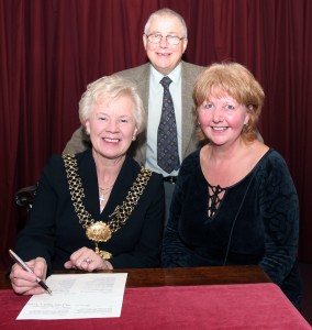 Bradford's Lord Mayor Councillor Valerie Binney and Peter Hill Chair of Haworth Parish Council Bradford's Lord Mayor Councillor Valerie Binney and Peter Hill Chair of Haworth Parish Council